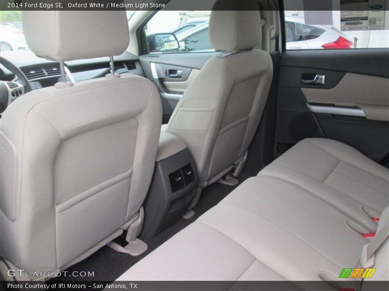 Oxford White / Medium Light Stone 2014 Ford Edge SE