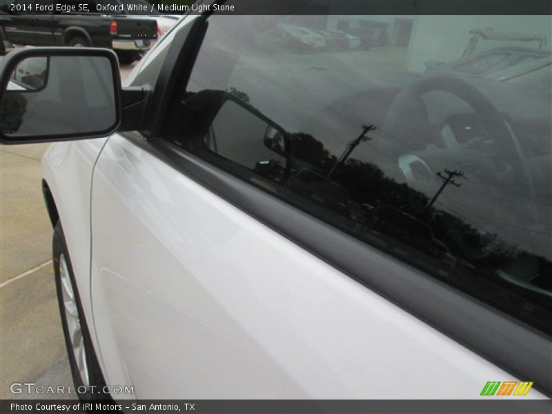 Oxford White / Medium Light Stone 2014 Ford Edge SE