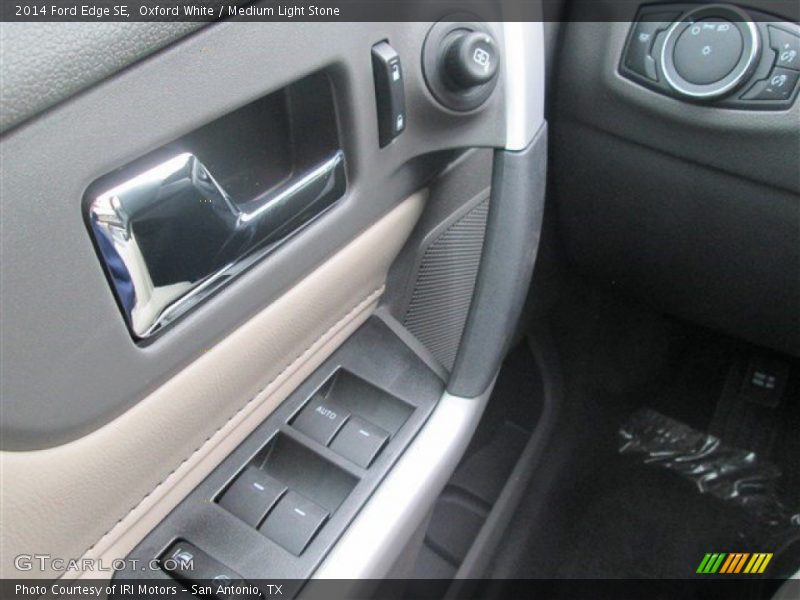 Oxford White / Medium Light Stone 2014 Ford Edge SE