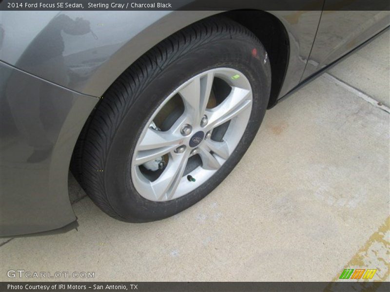Sterling Gray / Charcoal Black 2014 Ford Focus SE Sedan