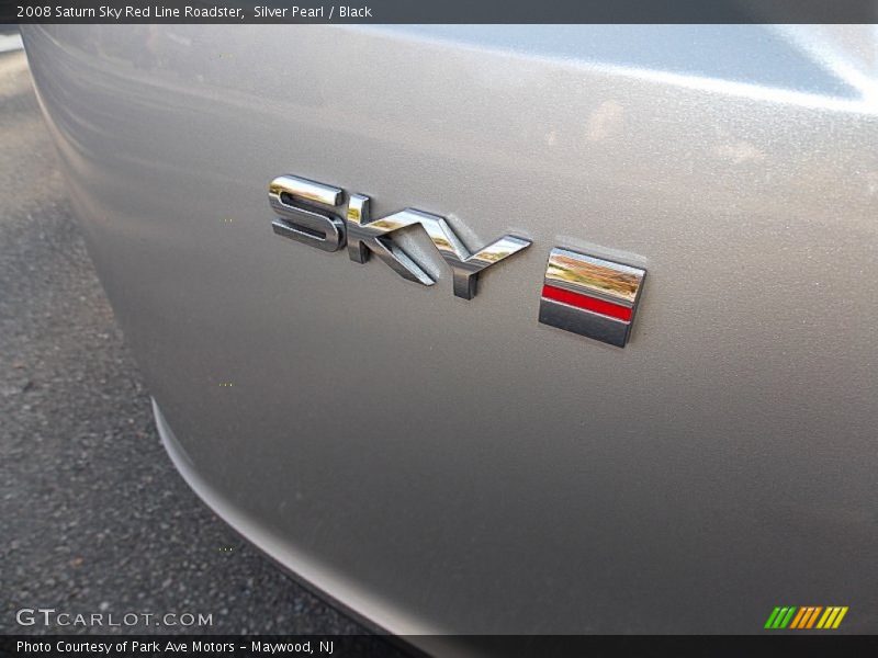 Silver Pearl / Black 2008 Saturn Sky Red Line Roadster