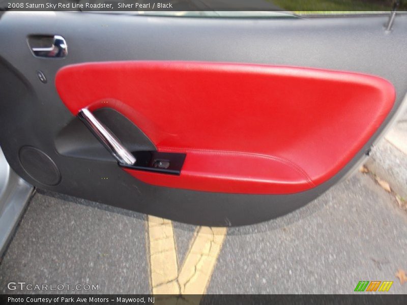 Silver Pearl / Black 2008 Saturn Sky Red Line Roadster