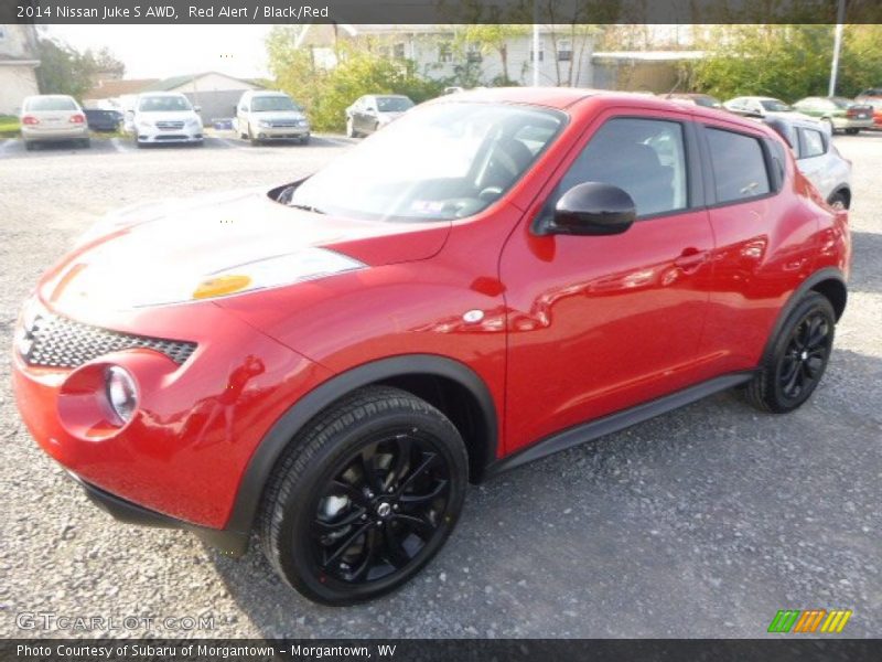 Red Alert / Black/Red 2014 Nissan Juke S AWD