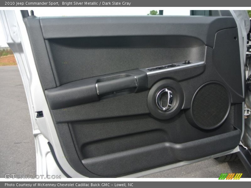 Bright Silver Metallic / Dark Slate Gray 2010 Jeep Commander Sport