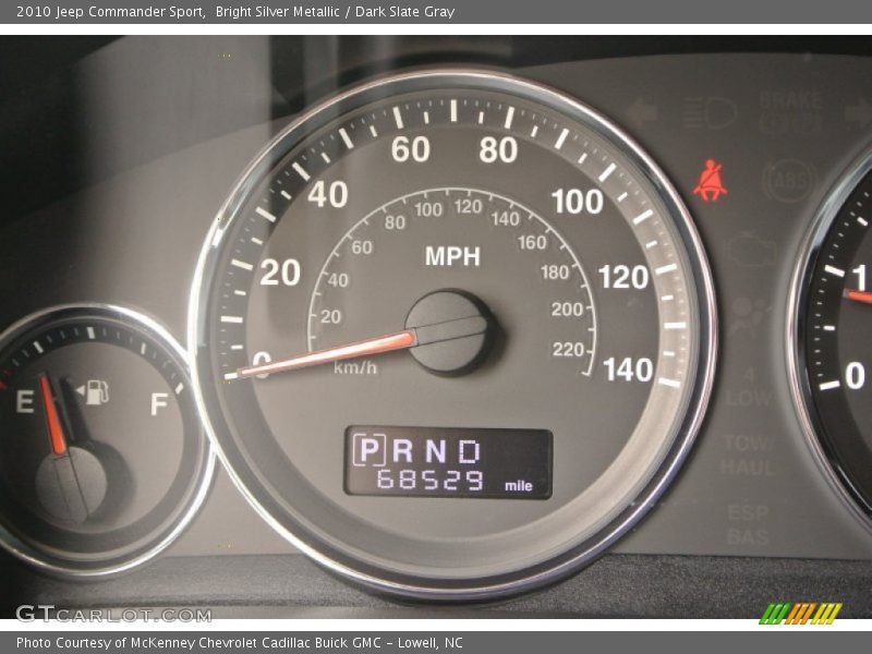 Bright Silver Metallic / Dark Slate Gray 2010 Jeep Commander Sport