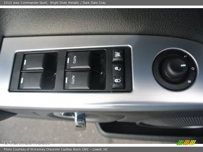 Bright Silver Metallic / Dark Slate Gray 2010 Jeep Commander Sport