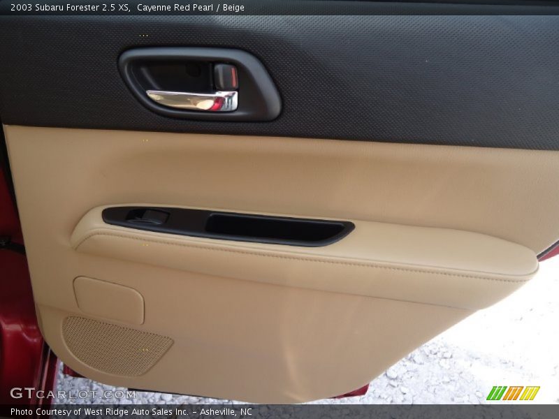 Cayenne Red Pearl / Beige 2003 Subaru Forester 2.5 XS