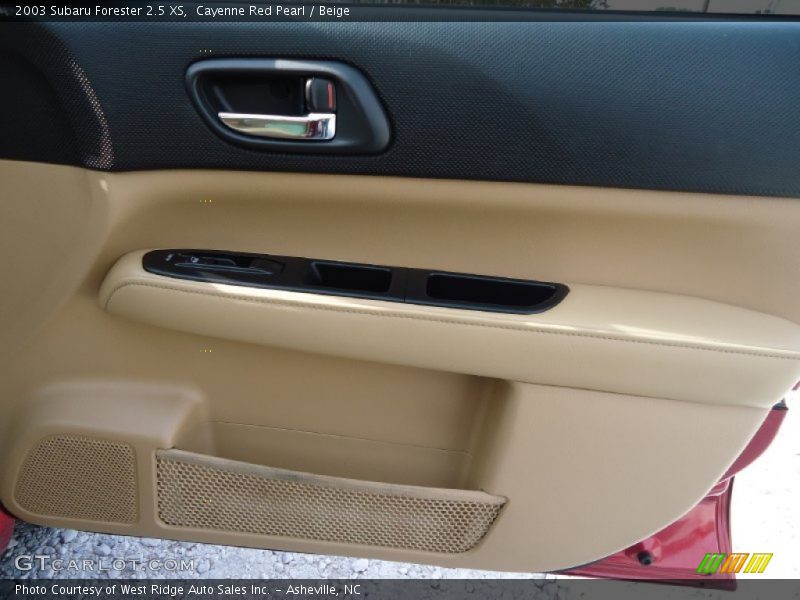 Cayenne Red Pearl / Beige 2003 Subaru Forester 2.5 XS