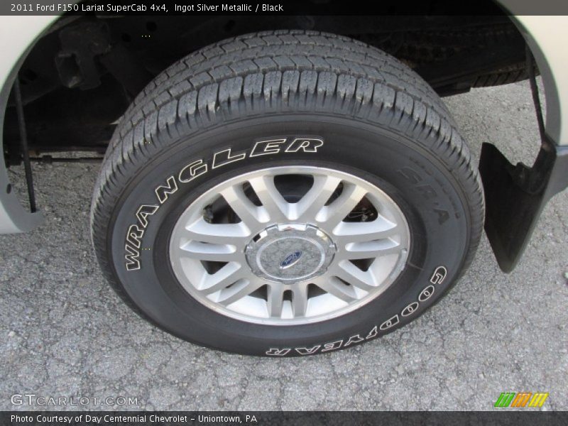 Ingot Silver Metallic / Black 2011 Ford F150 Lariat SuperCab 4x4