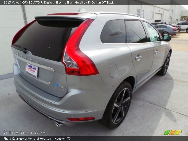 Electric Silver Metallic / R-Design Off Black 2015 Volvo XC60 T6 AWD R-Design