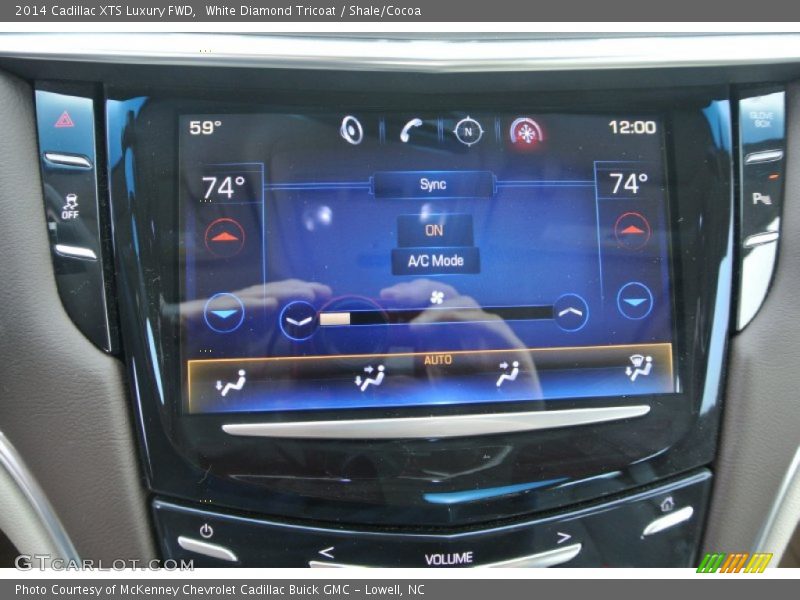 White Diamond Tricoat / Shale/Cocoa 2014 Cadillac XTS Luxury FWD