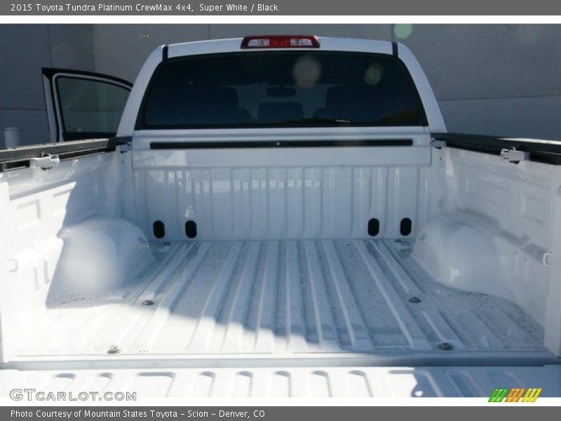Super White / Black 2015 Toyota Tundra Platinum CrewMax 4x4