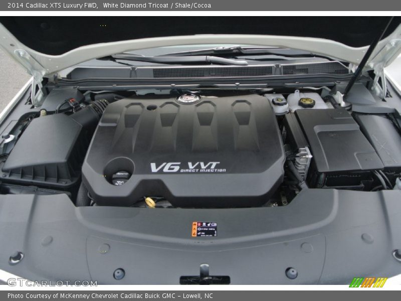 White Diamond Tricoat / Shale/Cocoa 2014 Cadillac XTS Luxury FWD