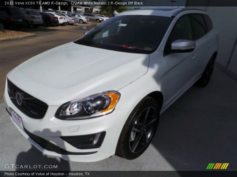 Crystal White Metallic / R-Design Off Black 2015 Volvo XC60 T6 AWD R-Design