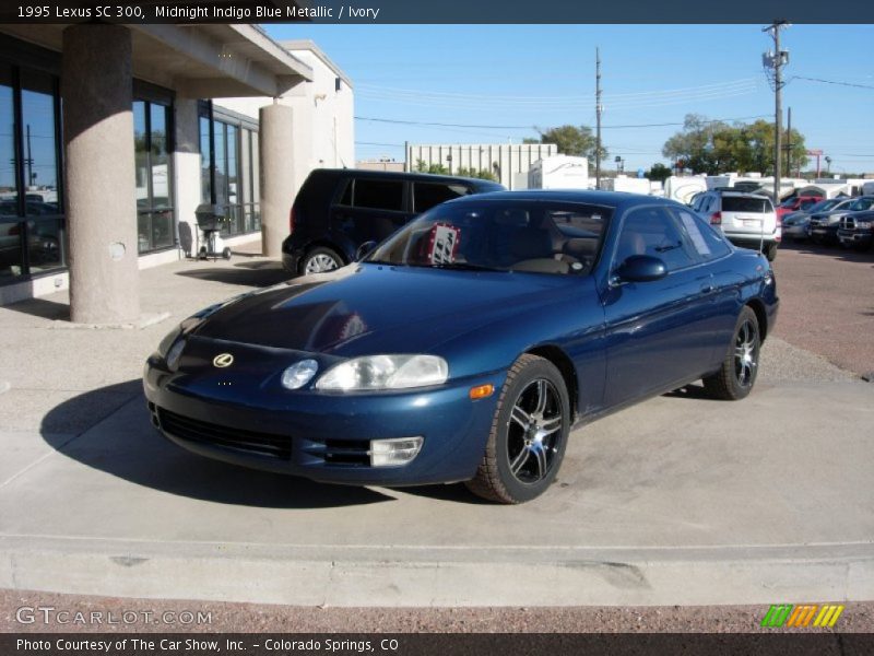 Front 3/4 View of 1995 SC 300