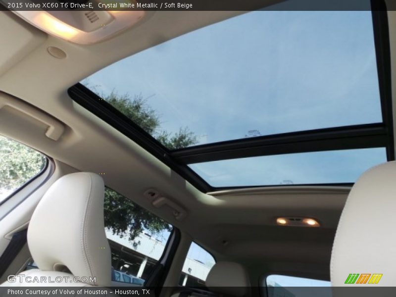 Crystal White Metallic / Soft Beige 2015 Volvo XC60 T6 Drive-E