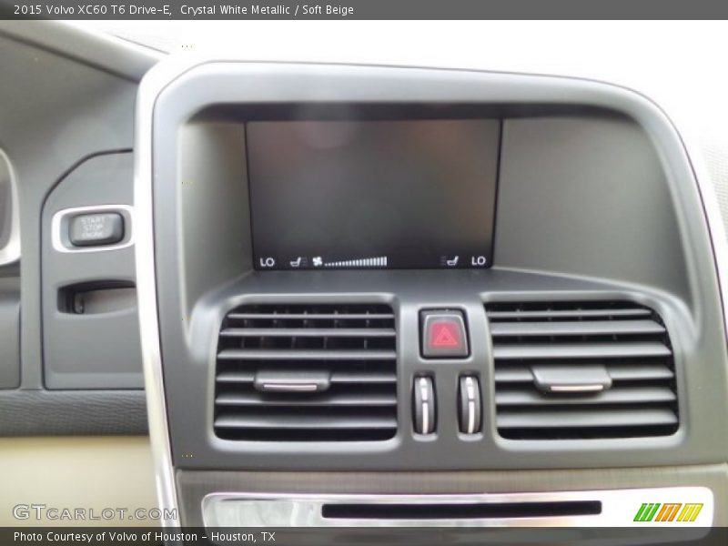 Crystal White Metallic / Soft Beige 2015 Volvo XC60 T6 Drive-E