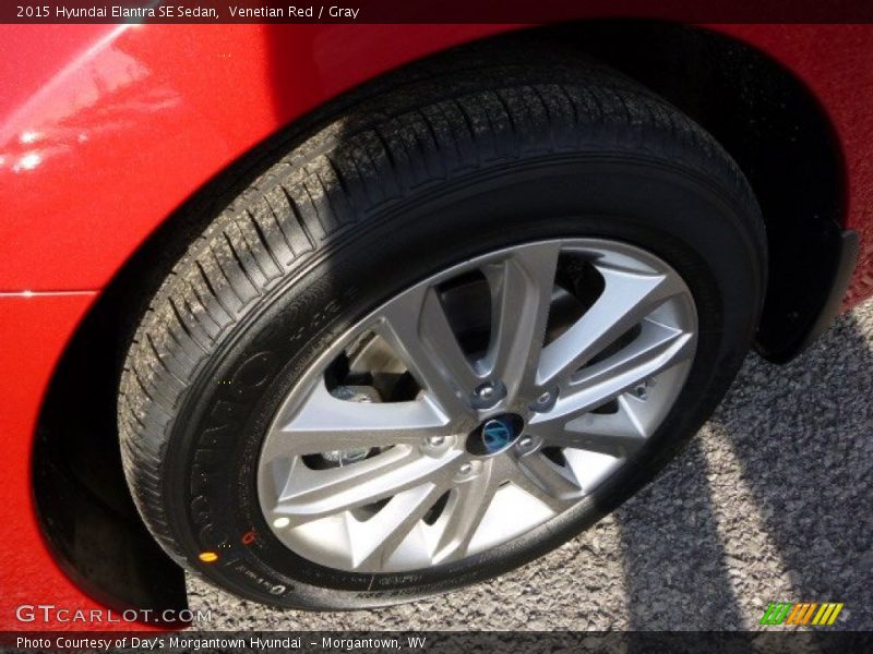 Venetian Red / Gray 2015 Hyundai Elantra SE Sedan