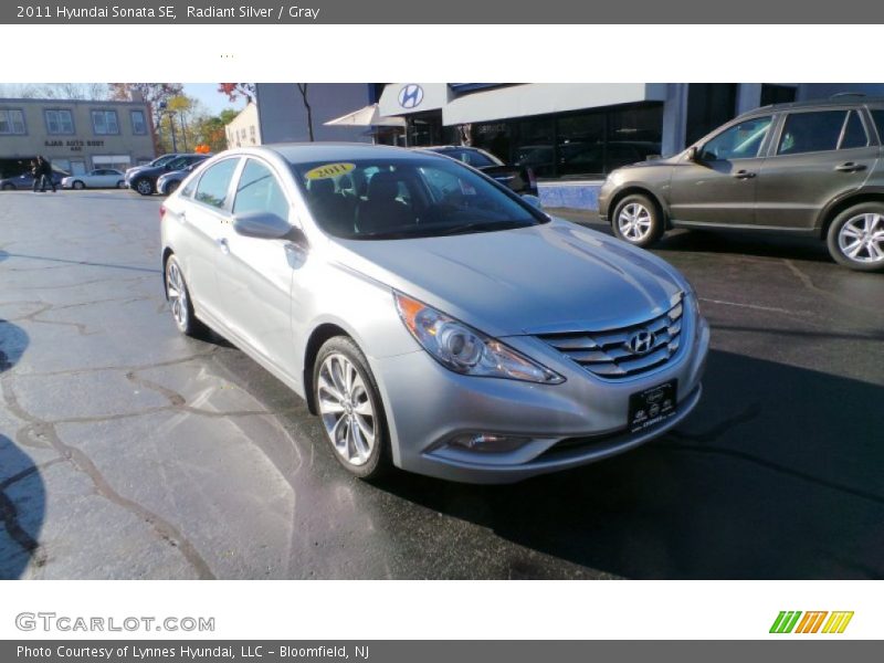 Radiant Silver / Gray 2011 Hyundai Sonata SE