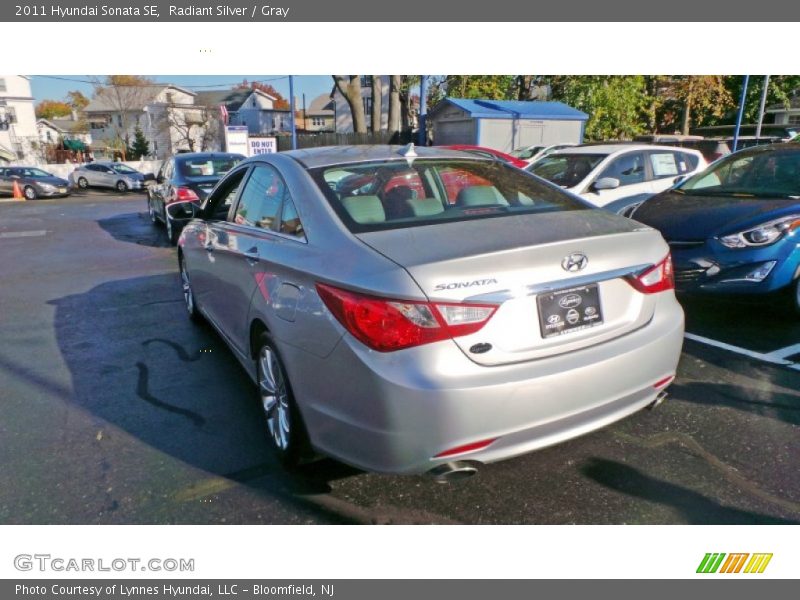 Radiant Silver / Gray 2011 Hyundai Sonata SE