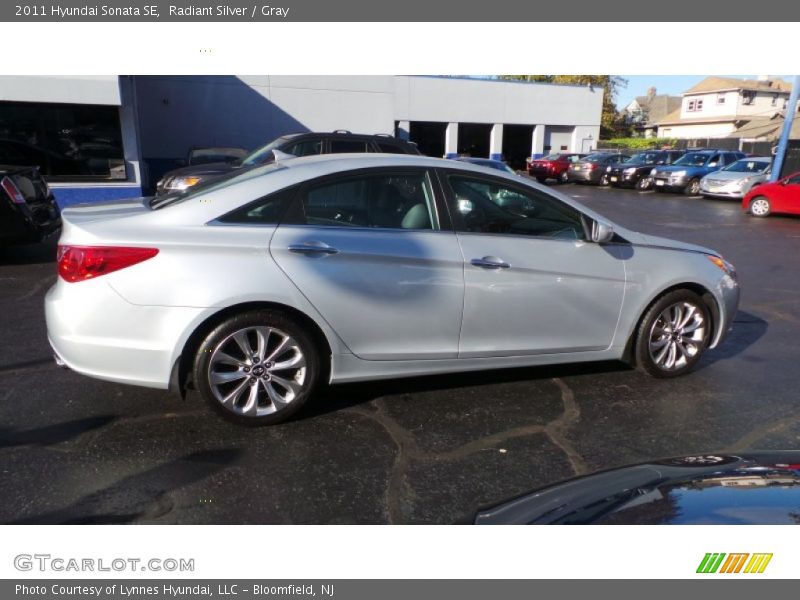 Radiant Silver / Gray 2011 Hyundai Sonata SE