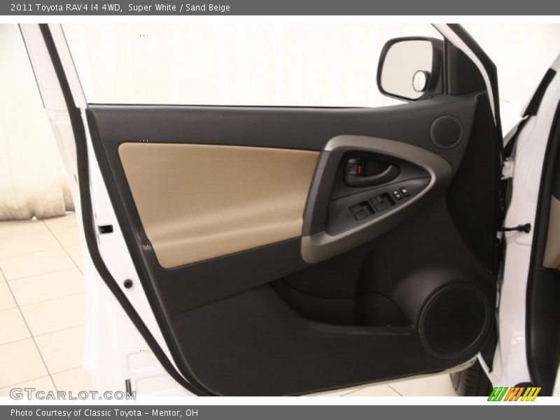 Super White / Sand Beige 2011 Toyota RAV4 I4 4WD