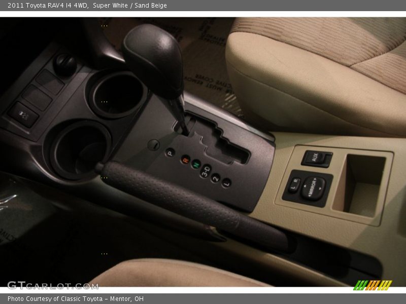 Super White / Sand Beige 2011 Toyota RAV4 I4 4WD