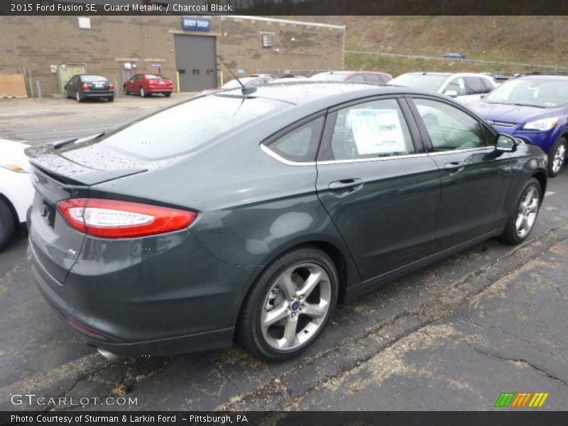 Guard Metallic / Charcoal Black 2015 Ford Fusion SE