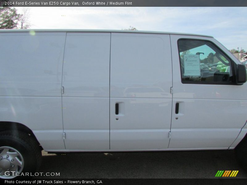 Oxford White / Medium Flint 2014 Ford E-Series Van E250 Cargo Van
