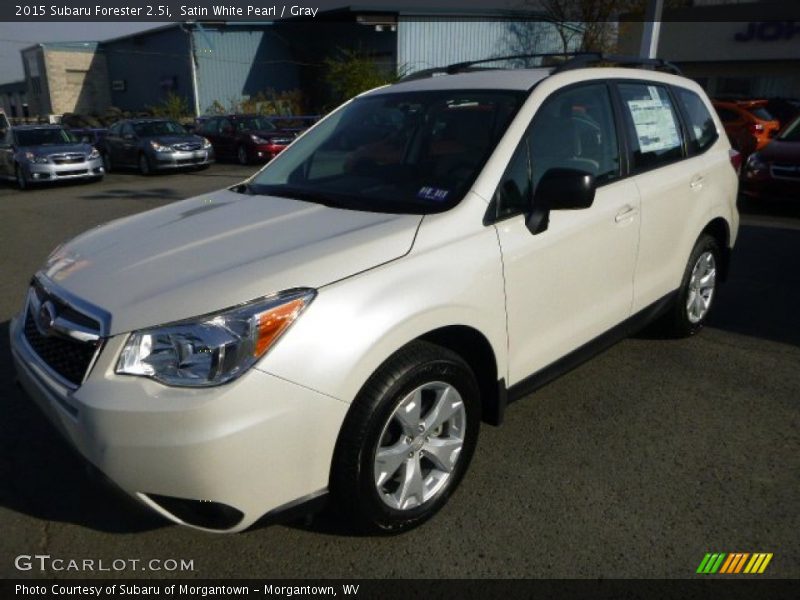 Satin White Pearl / Gray 2015 Subaru Forester 2.5i