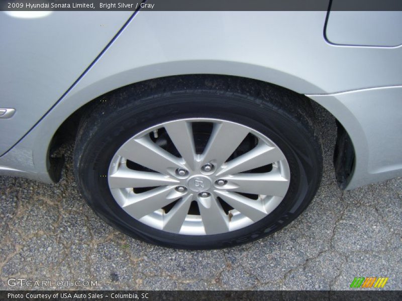 Bright Silver / Gray 2009 Hyundai Sonata Limited