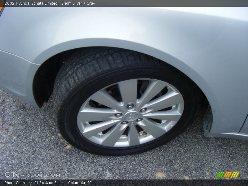 Bright Silver / Gray 2009 Hyundai Sonata Limited