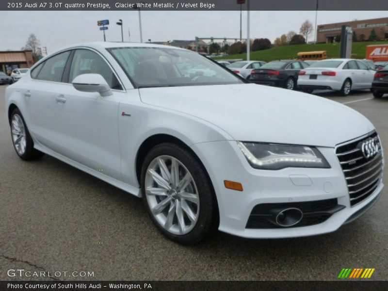 Front 3/4 View of 2015 A7 3.0T quattro Prestige