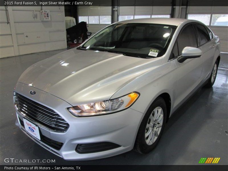 Ingot Silver Metallic / Earth Gray 2015 Ford Fusion S