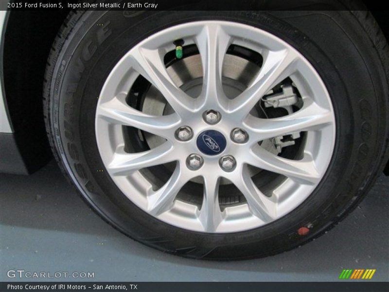 Ingot Silver Metallic / Earth Gray 2015 Ford Fusion S