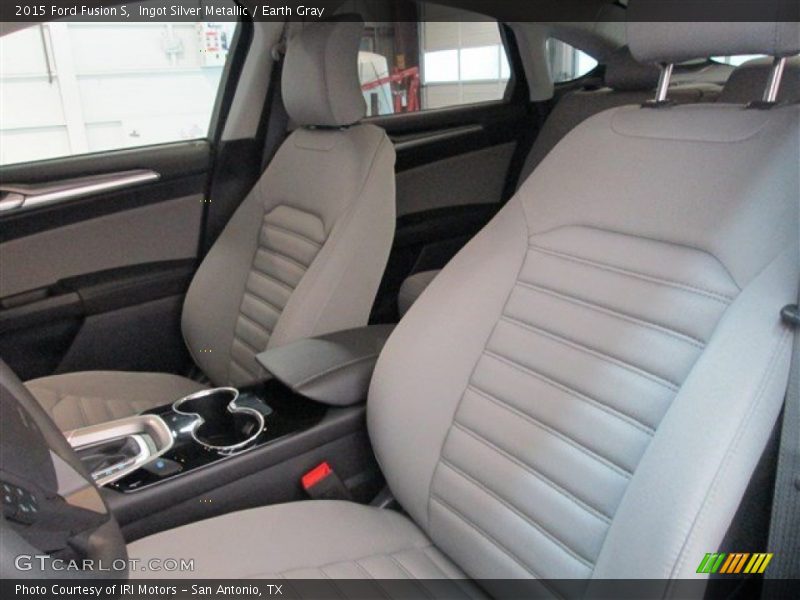 Ingot Silver Metallic / Earth Gray 2015 Ford Fusion S