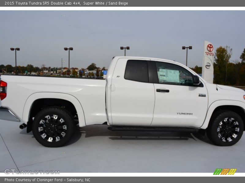 Super White / Sand Beige 2015 Toyota Tundra SR5 Double Cab 4x4