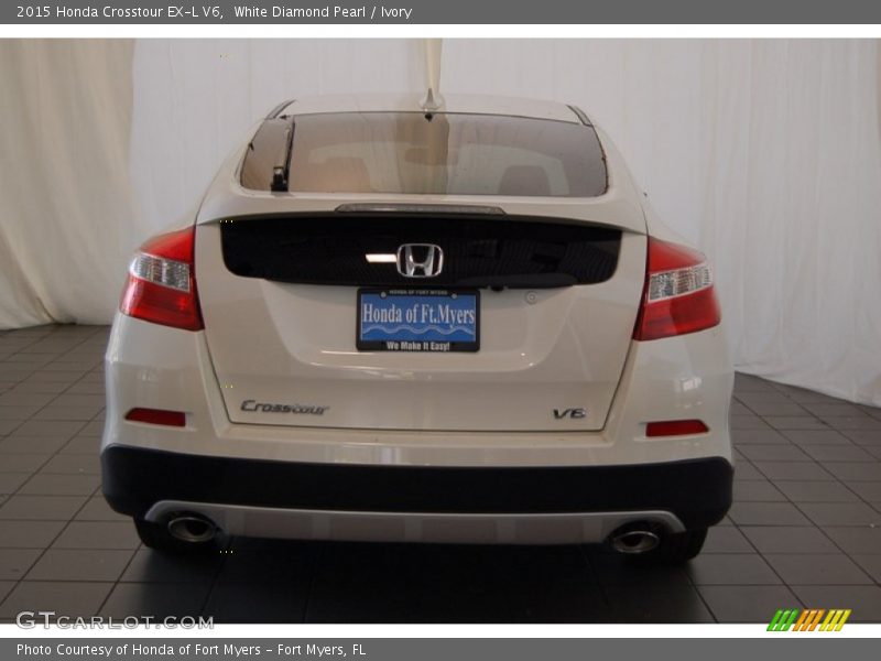 White Diamond Pearl / Ivory 2015 Honda Crosstour EX-L V6