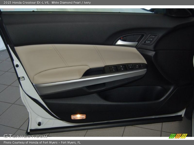 White Diamond Pearl / Ivory 2015 Honda Crosstour EX-L V6