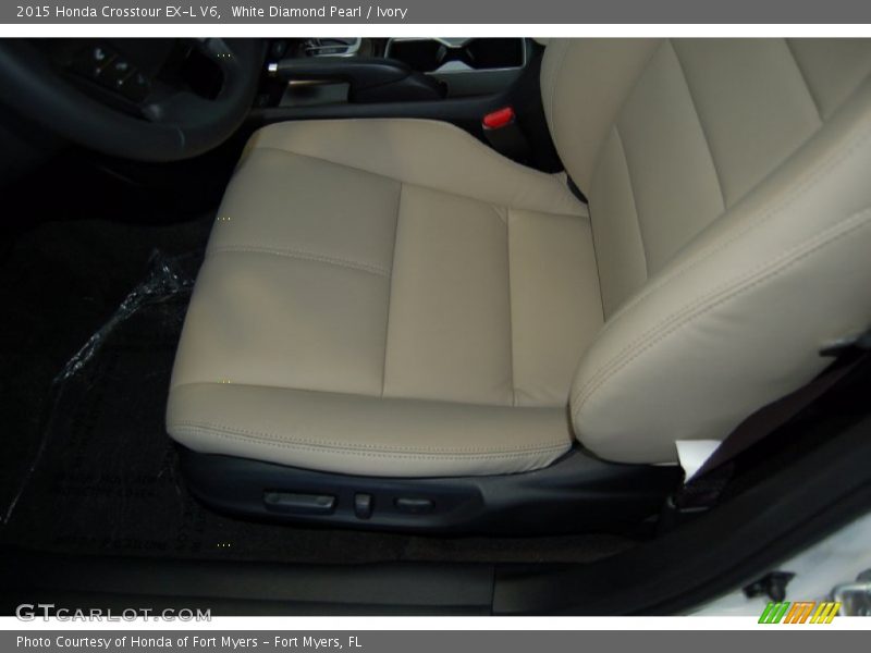 White Diamond Pearl / Ivory 2015 Honda Crosstour EX-L V6