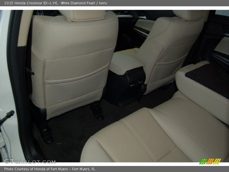 White Diamond Pearl / Ivory 2015 Honda Crosstour EX-L V6