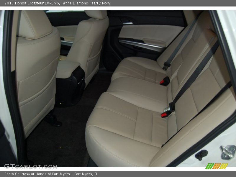 White Diamond Pearl / Ivory 2015 Honda Crosstour EX-L V6