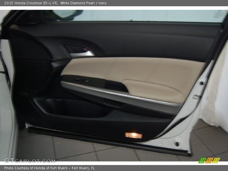 White Diamond Pearl / Ivory 2015 Honda Crosstour EX-L V6