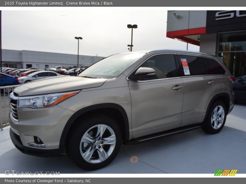 Front 3/4 View of 2015 Highlander Limited