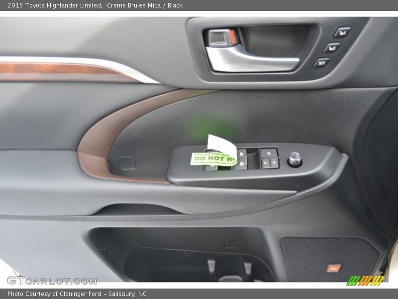 Creme Brulee Mica / Black 2015 Toyota Highlander Limited