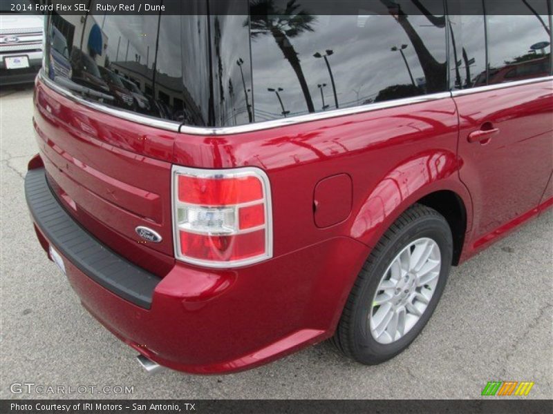 Ruby Red / Dune 2014 Ford Flex SEL