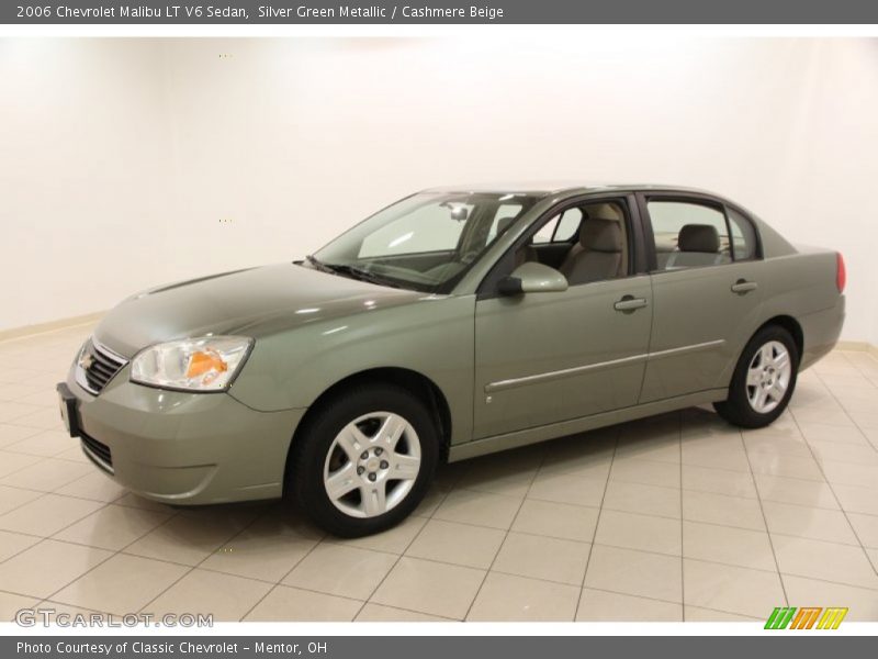 Front 3/4 View of 2006 Malibu LT V6 Sedan