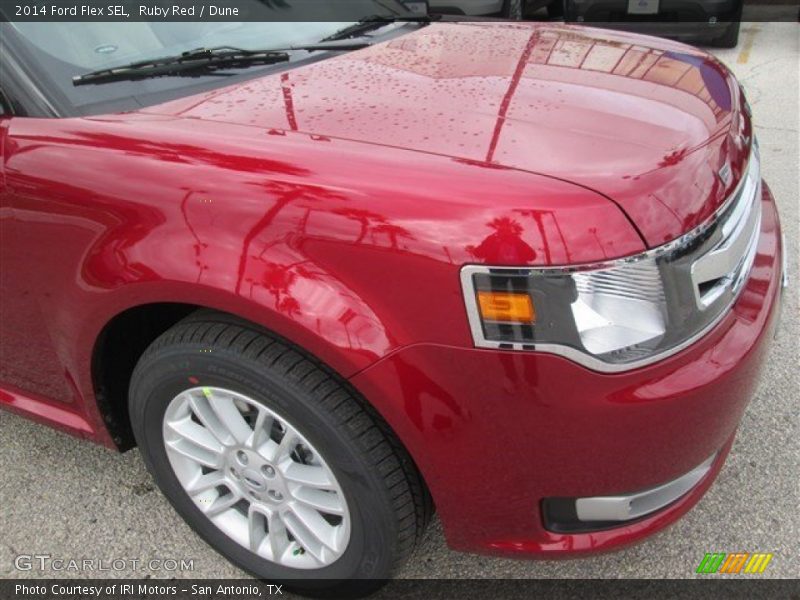 Ruby Red / Dune 2014 Ford Flex SEL