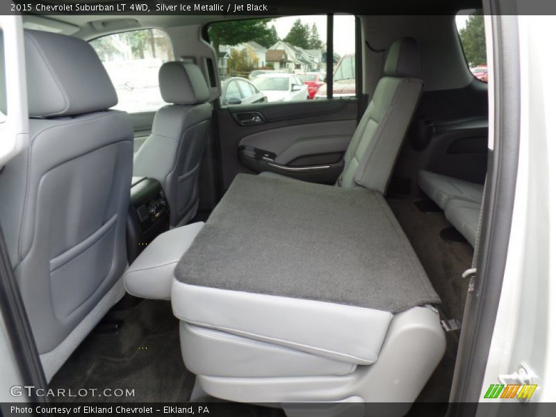 Silver Ice Metallic / Jet Black 2015 Chevrolet Suburban LT 4WD