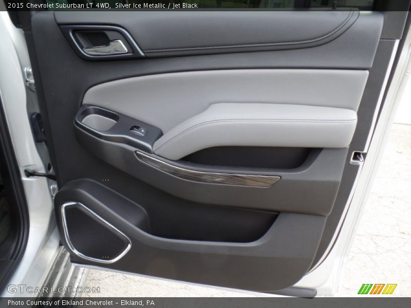 Silver Ice Metallic / Jet Black 2015 Chevrolet Suburban LT 4WD